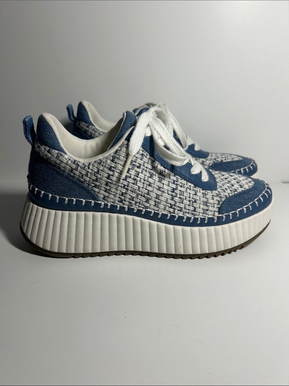 Universal Thread Persephone Platform Sneakers